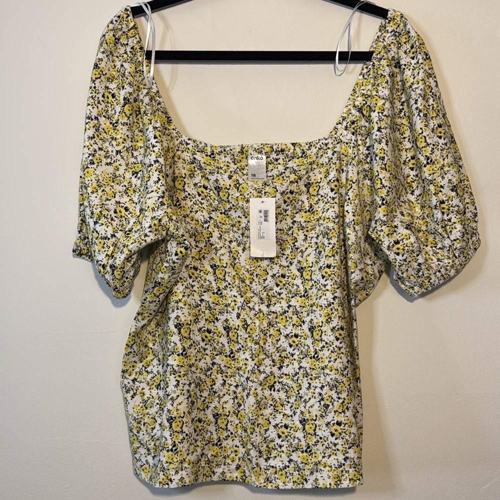 Anko women’s puff sleeve top yellow/black florals size 14 NWT